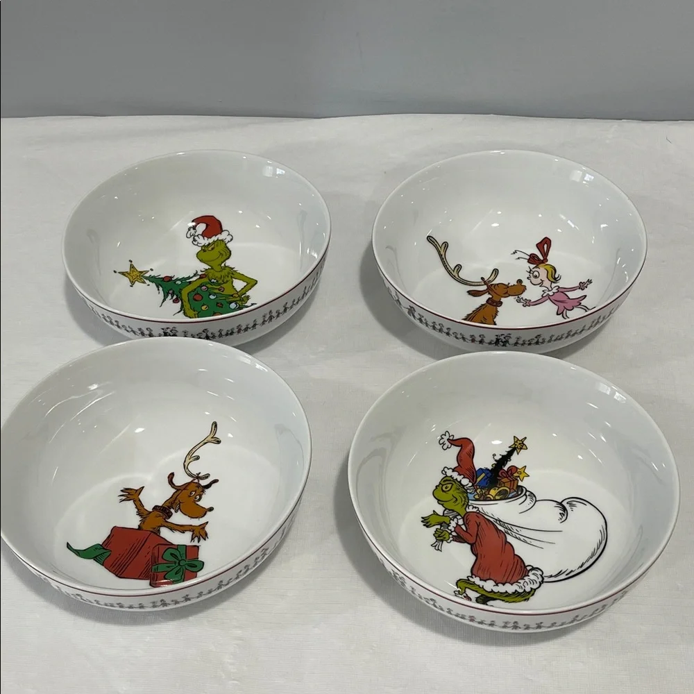 Williams Sonoma Dr. Seuss The Grinch Christmas Porcelain Cereal Bowls Set of 4